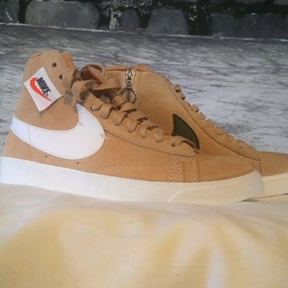 WMNS Nike Blazer Mid Rebel XX Bio Beige